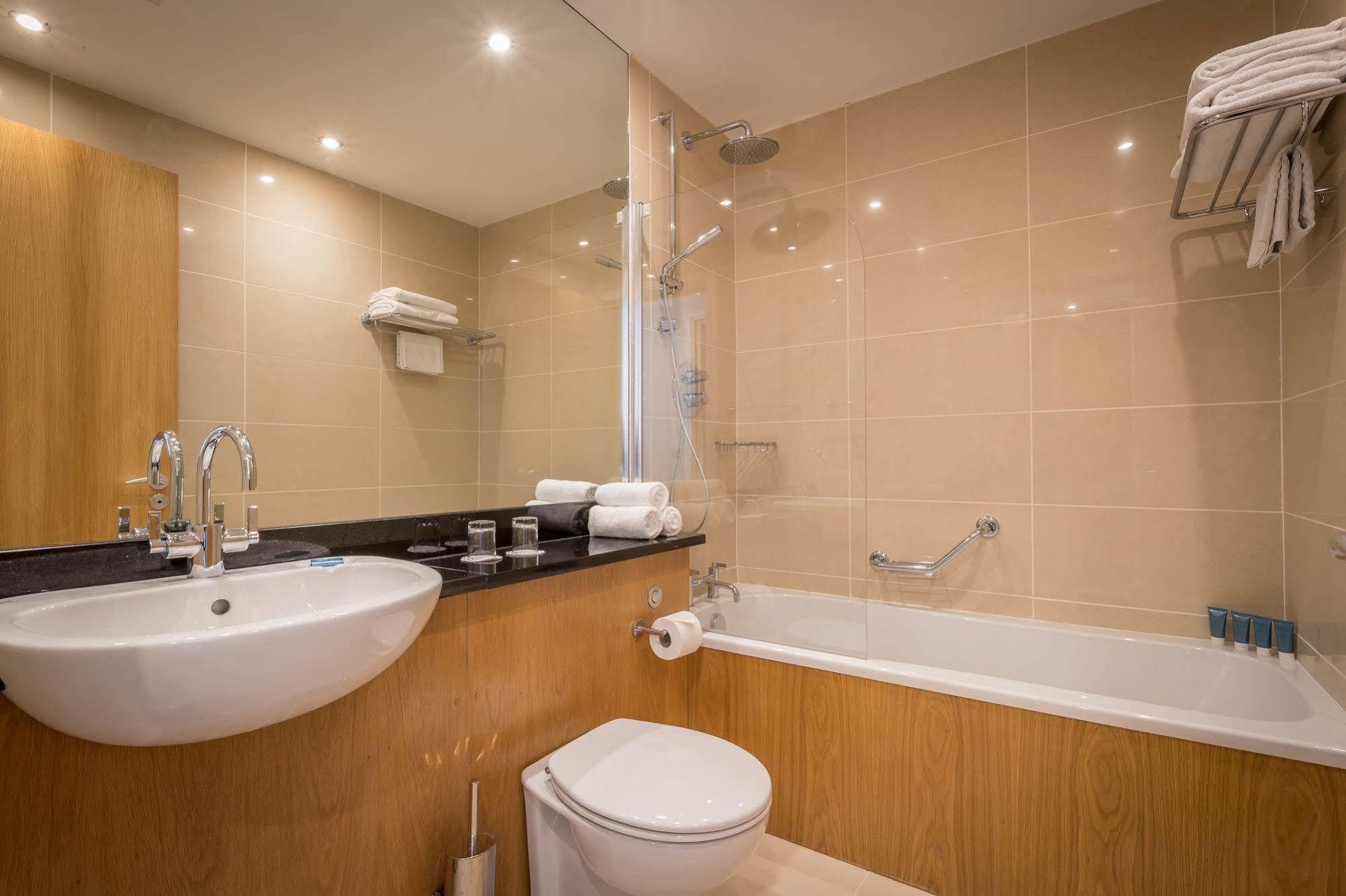 Talbot Suites At Stonebridge Wexford Eksteriør billede